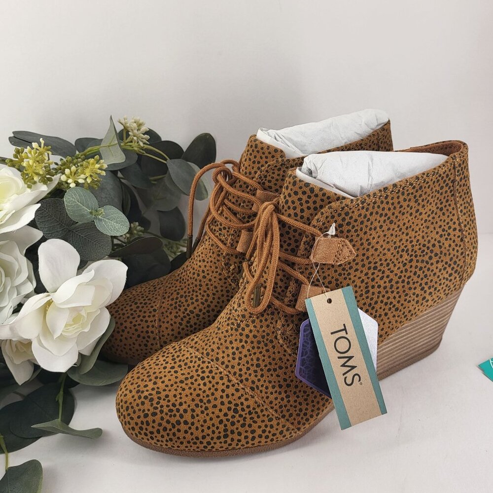 Women's Toms Tan Mini Cheetah Suede Wedge Booties With Ortholite Foam Size 7.5 N